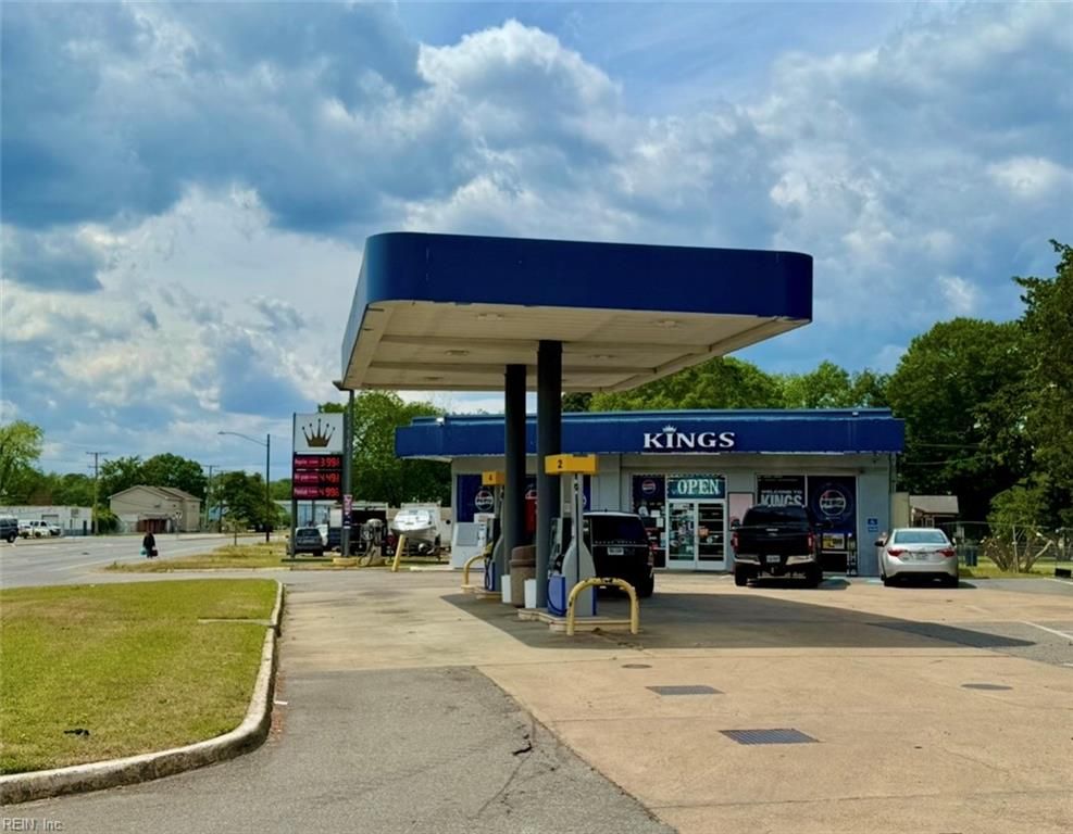 2910 Victory BLVD, Portsmouth, VA 23702