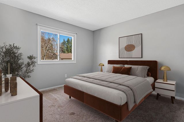 816 Westview Drive, Shoreview, MN 55126