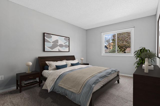 816 Westview Drive, Shoreview, MN 55126