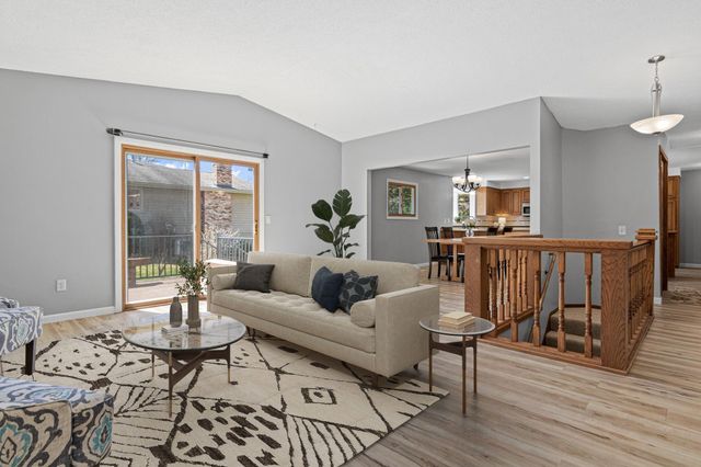 816 Westview Drive, Shoreview, MN 55126