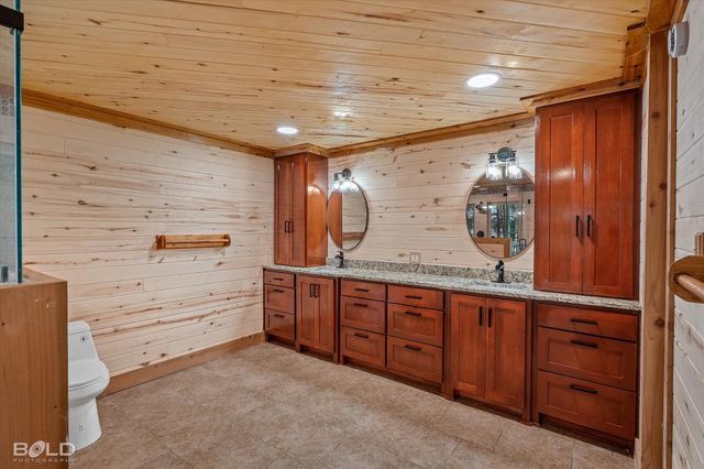 10945 Ferry Lake Road, Oil City, LA 71061
