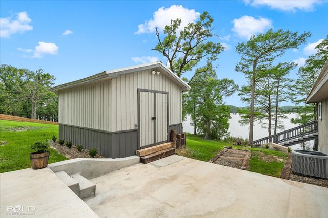 10945 Ferry Lake Road, Oil City, LA 71061
