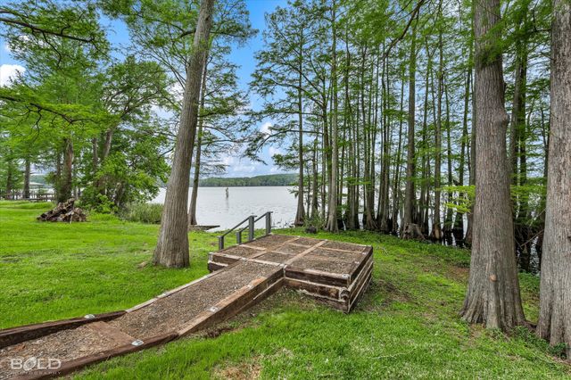 10945 Ferry Lake Road, Oil City, LA 71061