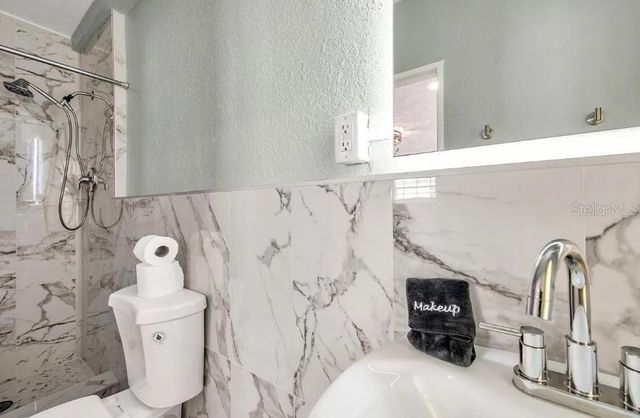 602 POINSETTIA AVENUE, Clearwater Beach, FL 33767