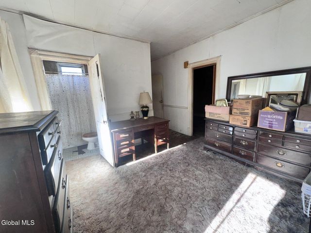 761 2nd Avenue, Troy, NY 12182