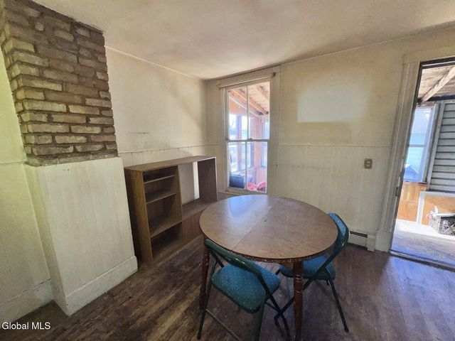 761 2nd Avenue, Troy, NY 12182