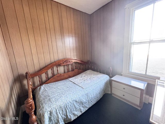 761 2nd Avenue, Troy, NY 12182