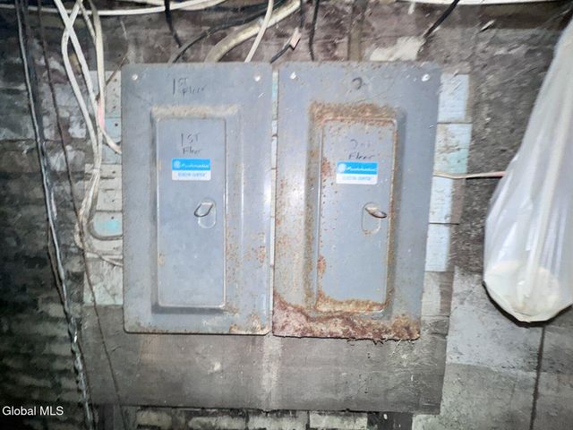 761 2nd Avenue, Troy, NY 12182