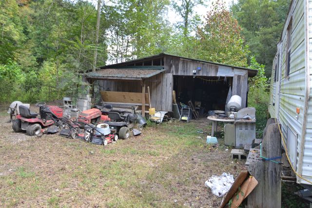 555 Myrick Branch Rd, Pulaski, TN 38478