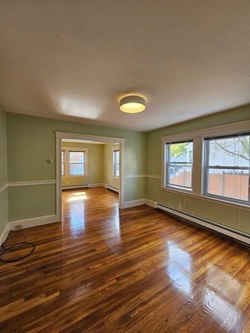 18 Banks St 1, Belmont, MA 02478