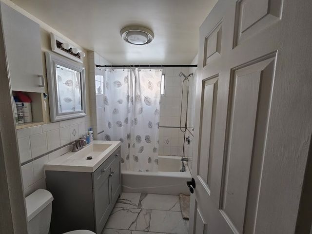 18 Banks St 1, Belmont, MA 02478