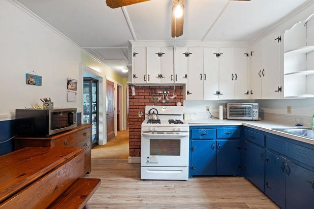 80 Glenwood Avenue, Dover, NH 03820