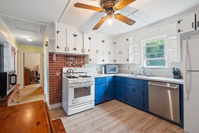 80 Glenwood Avenue, Dover, NH 03820