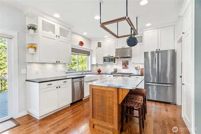 1410 Langara Circle, Bellingham, WA 98229