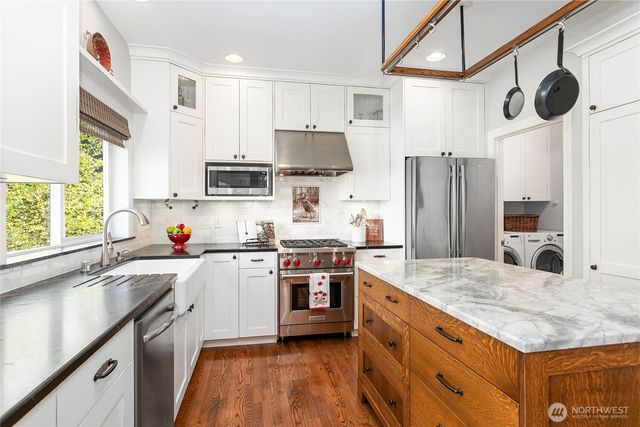 1410 Langara Circle, Bellingham, WA 98229