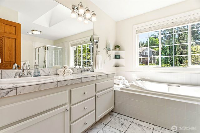 1410 Langara Circle, Bellingham, WA 98229
