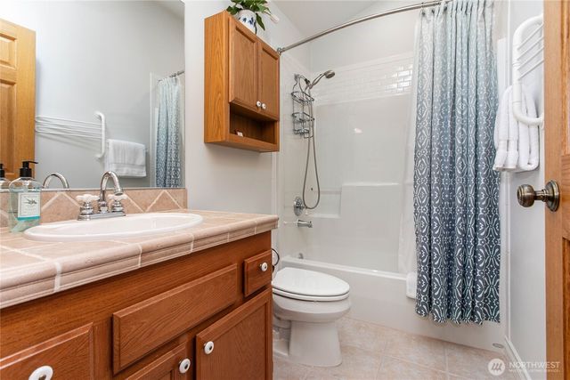 1410 Langara Circle, Bellingham, WA 98229