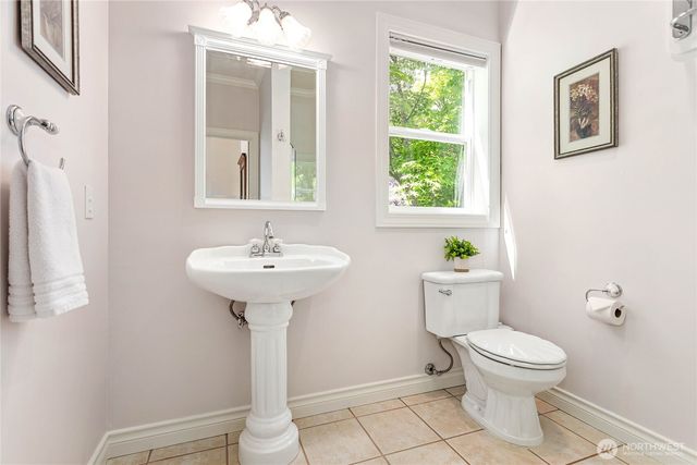 1410 Langara Circle, Bellingham, WA 98229