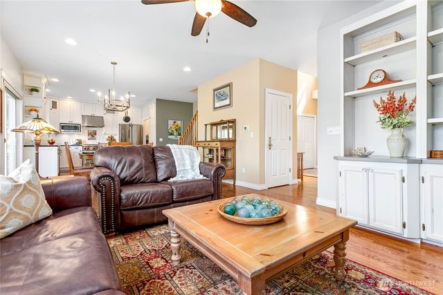 1410 Langara Circle, Bellingham, WA 98229