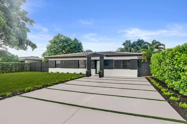 4581 NE 3RD Avenue, Oakland Park, FL 33334