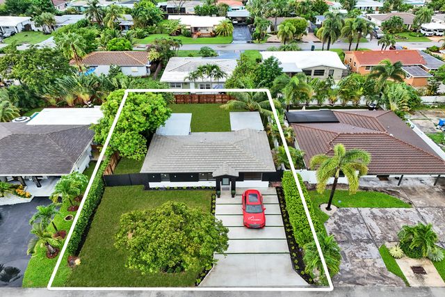 4581 NE 3RD Avenue, Oakland Park, FL 33334