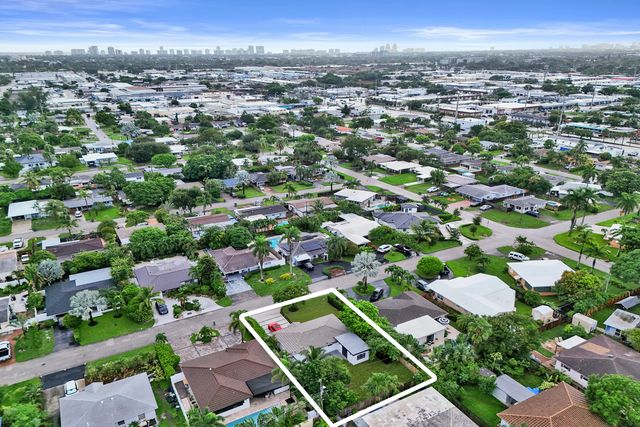 4581 NE 3RD Avenue, Oakland Park, FL 33334