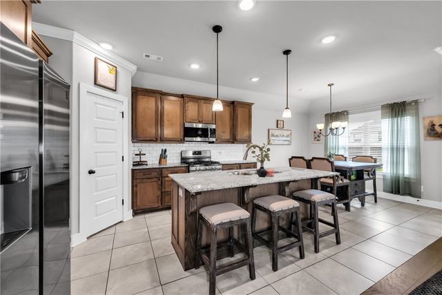 1280 Cassia Street, Tontitown, AR 72762