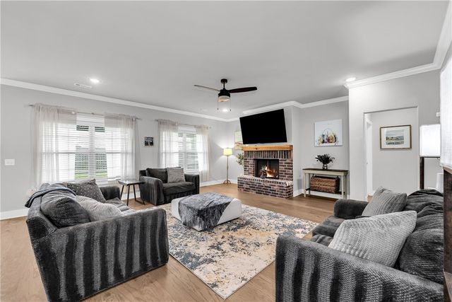 1280 Cassia Street, Tontitown, AR 72762