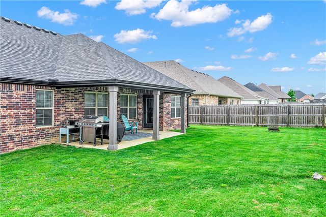 1280 Cassia Street, Tontitown, AR 72762