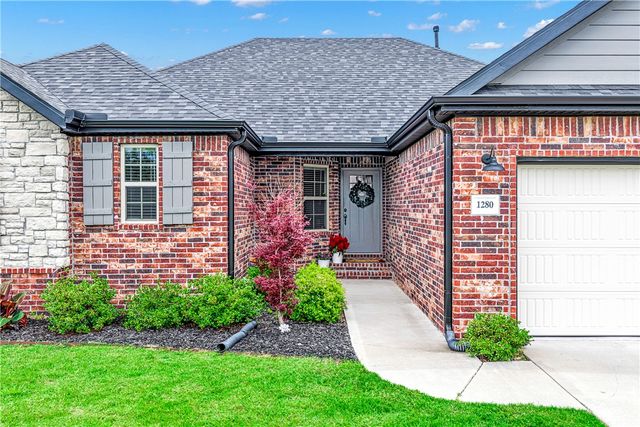 1280 Cassia Street, Tontitown, AR 72762