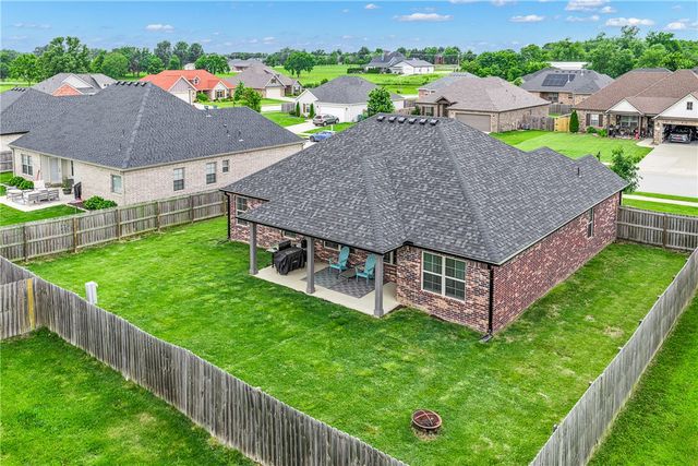 1280 Cassia Street, Tontitown, AR 72762