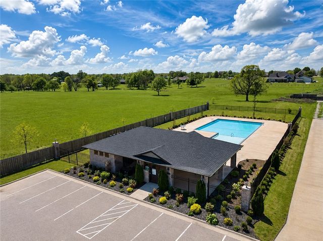 1280 Cassia Street, Tontitown, AR 72762