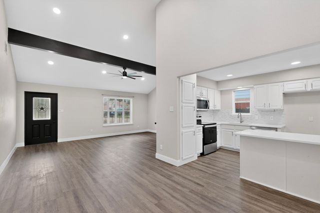 7729 Misty Ridge Drive N, Fort Worth, TX 76137