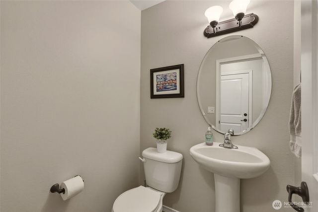 303 135th Place SE, Rainier, WA 98576