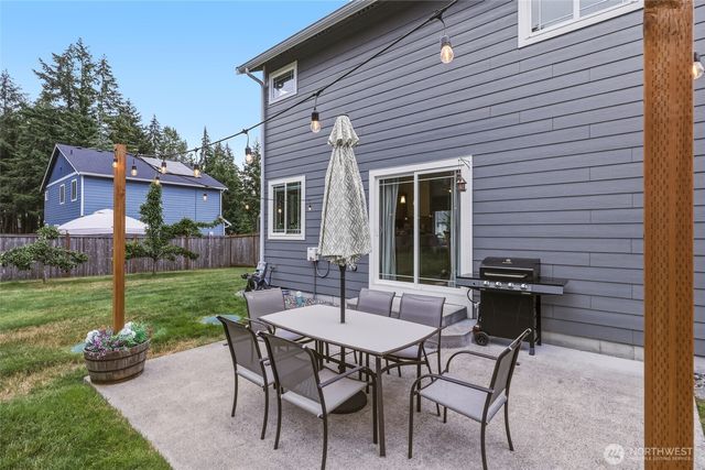 303 135th Place SE, Rainier, WA 98576