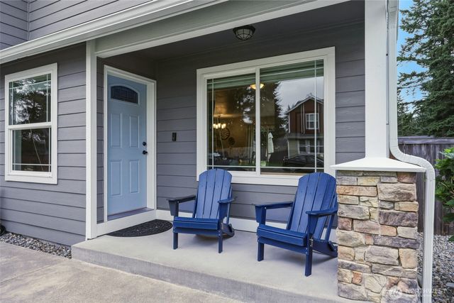 303 135th Place SE, Rainier, WA 98576