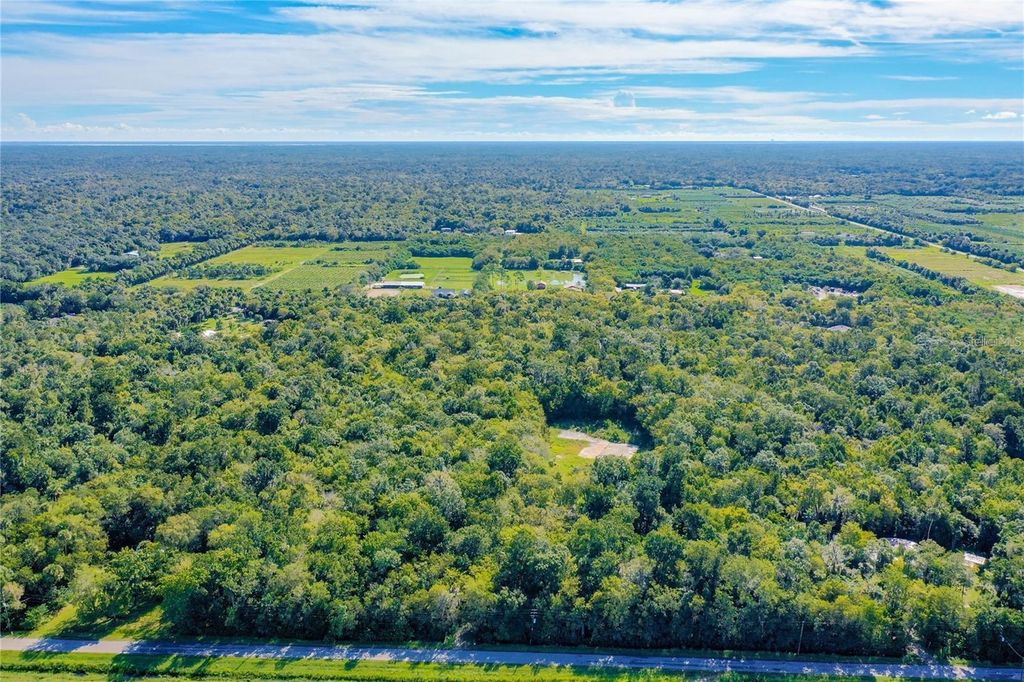 Image 15 of property listing at ELM STREET, Oviedo, FL 32765