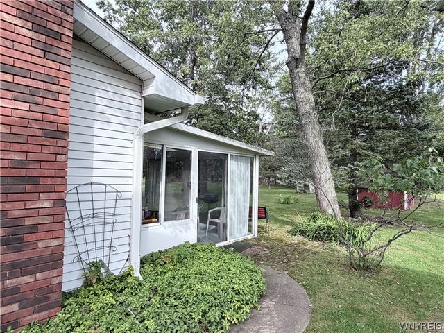 101 Sibley Drive, West Seneca, NY 14224