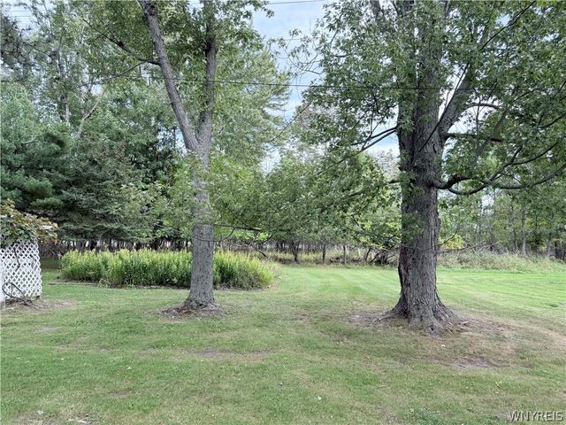 101 Sibley Drive, West Seneca, NY 14224