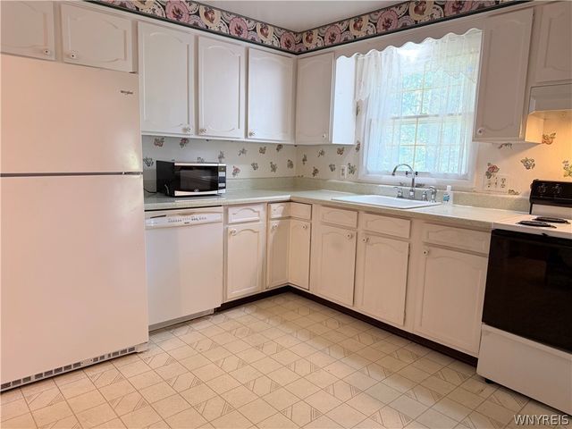 101 Sibley Drive, West Seneca, NY 14224