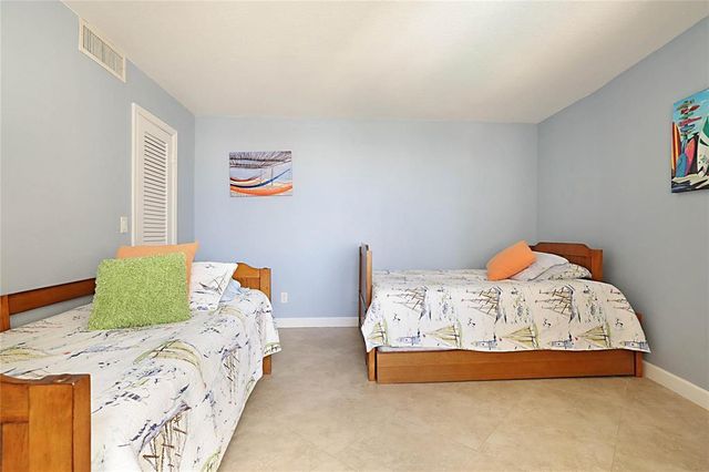 2800 N Ocean Drive B-9d, Singer Island, FL 33404