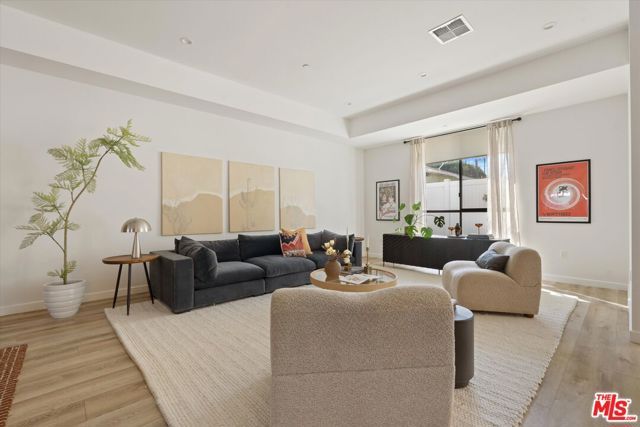 3961 Tilden Avenue 3, Culver City, CA 90232