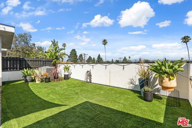 3961 Tilden Avenue 3, Culver City, CA 90232