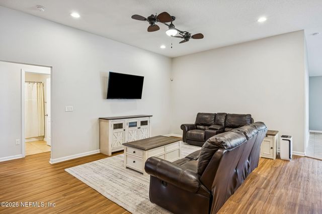 4228 GREAT FALLS Loop, Middleburg, FL 32068