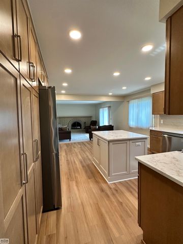 36171 Pompano Drive, Sterling Heights, MI 48310
