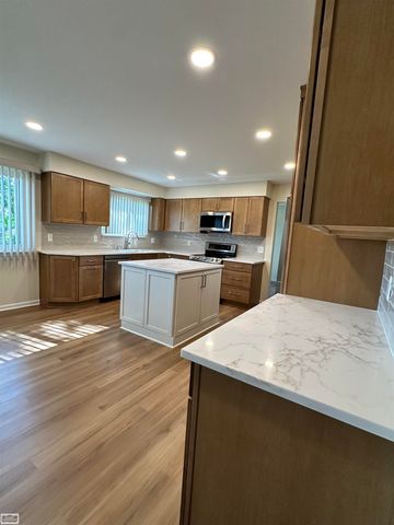 36171 Pompano Drive, Sterling Heights, MI 48310