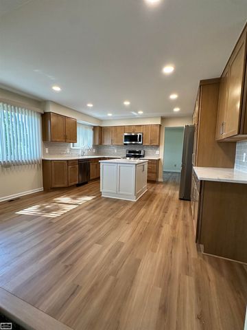 36171 Pompano Drive, Sterling Heights, MI 48310