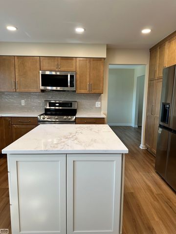 36171 Pompano Drive, Sterling Heights, MI 48310