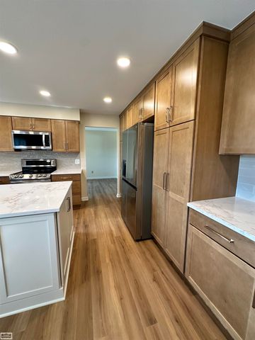 36171 Pompano Drive, Sterling Heights, MI 48310