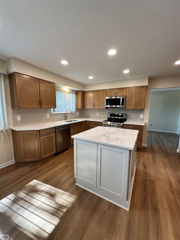 36171 Pompano Drive, Sterling Heights, MI 48310